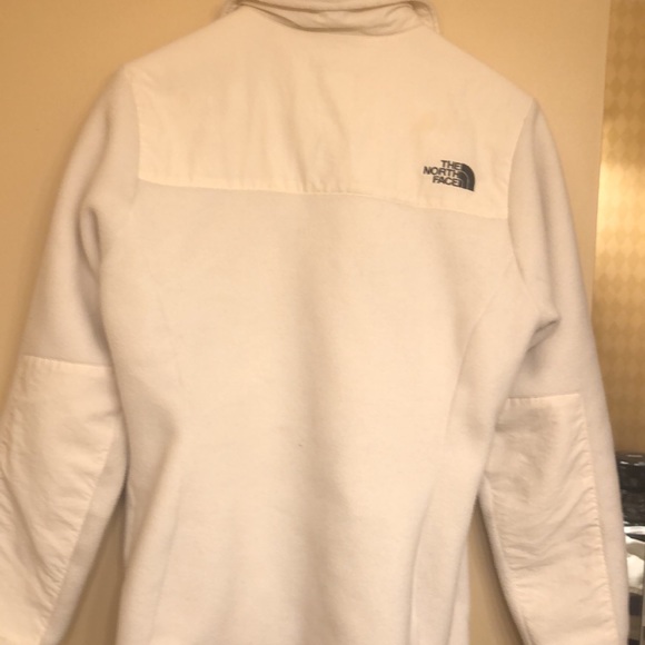 Women’s North Face - Medium - White - Picture 3 of 4